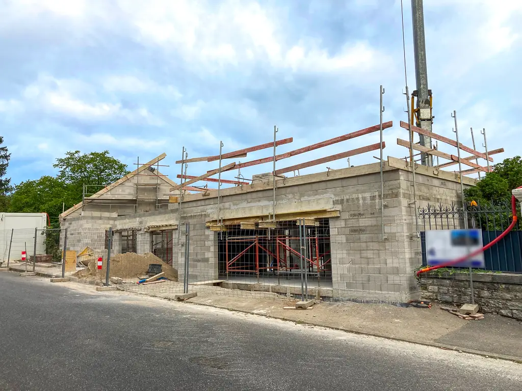 Maison-des-amis_construction-neuve_intramuros La maison des amis en cours de construction