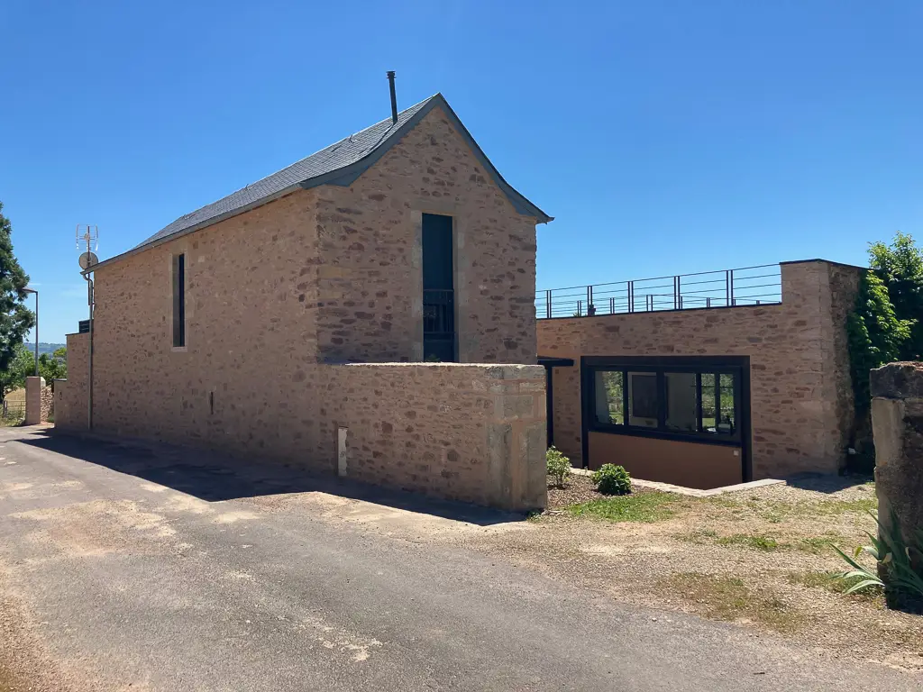 grange-monas_renovation-extension_intramuros-architecte-07 copie La jolie rénovation de la Grange du Monas