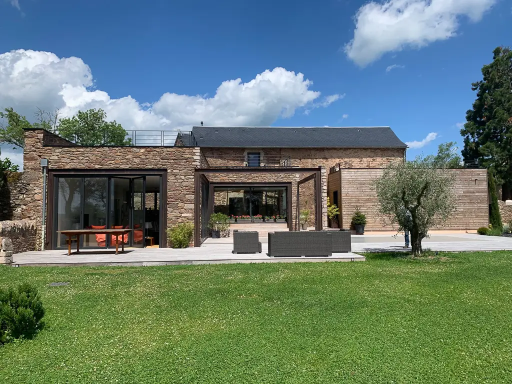 grange-monas_renovation-extension_intramuros-architecte-11 copie La grange du Monas, après travaux