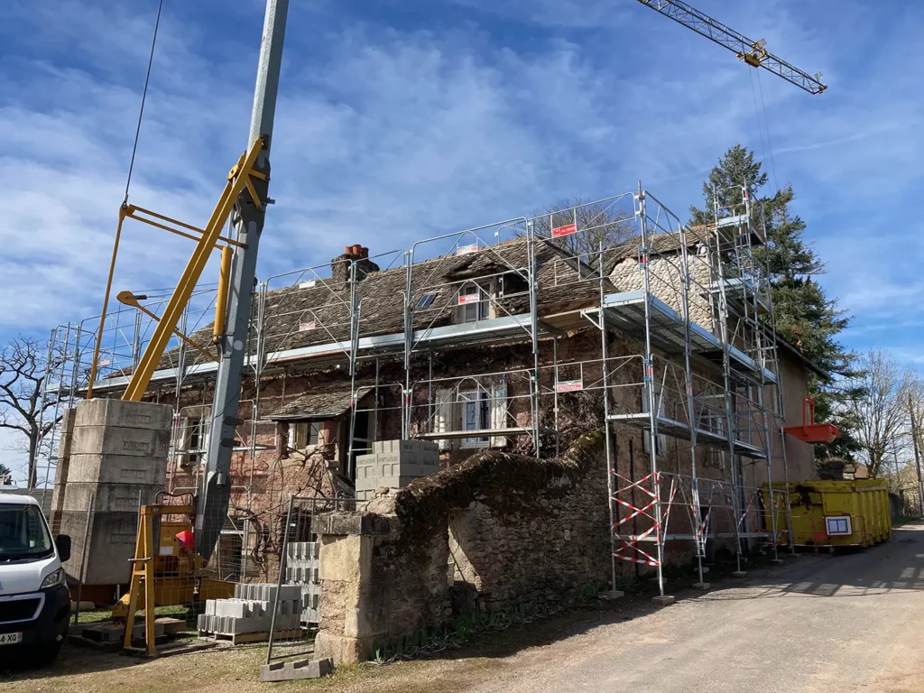Chantier-encours4_Maison-maitre-aveyron_renovation_architecte-intramuros Chantier de la maison de maître du monastère par Intramuros architecte